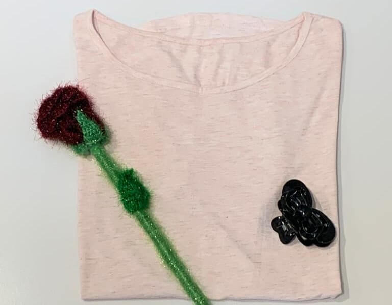 Garibe Gezer’s Hair Clip, T-shirt and Rose